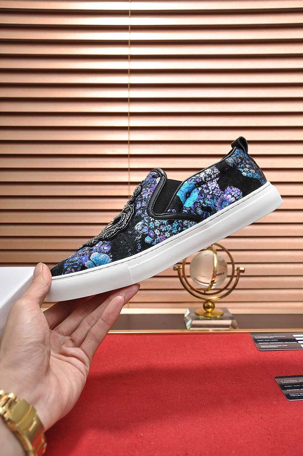 D*G sneaker